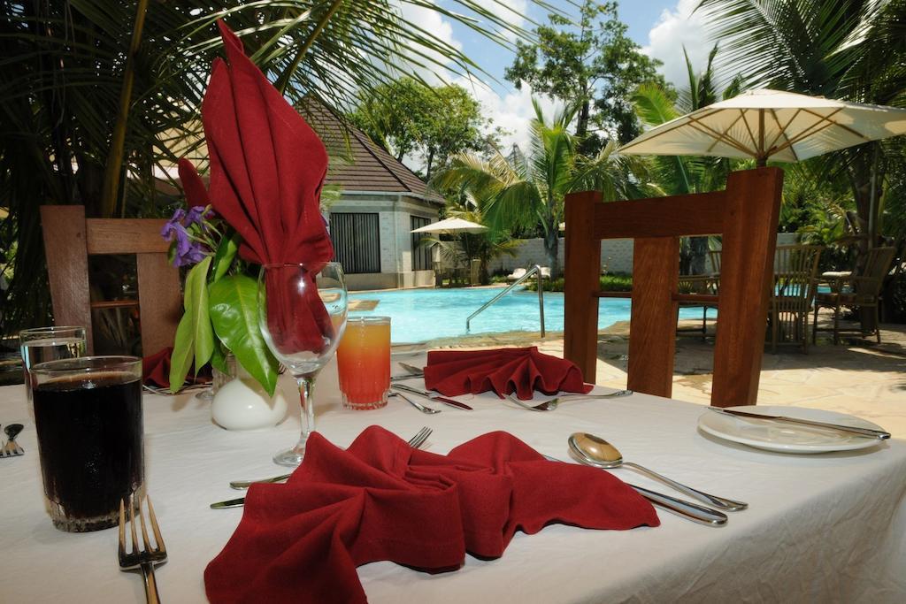Lotfa Resort Diani Playa de Diani Exterior foto
